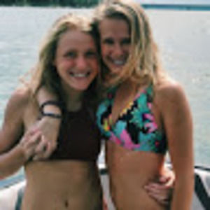 Meet your Posher, Kenzie